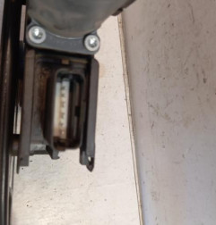 Leve vitre electrique avant droit CITROEN NEMO Photo n°3