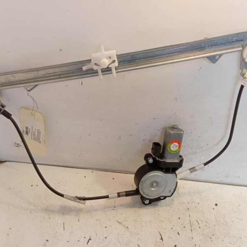 Leve vitre electrique avant droit FIAT PANDA 2