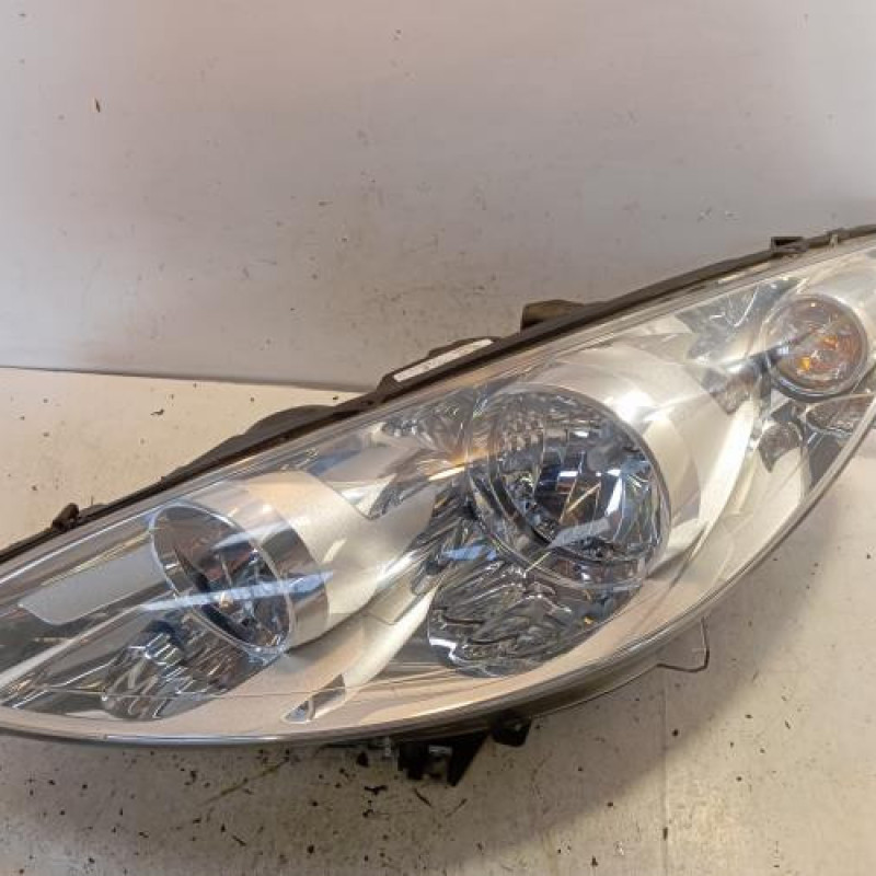 Optique avant principal gauche (feux)(phare) PEUGEOT 308 1