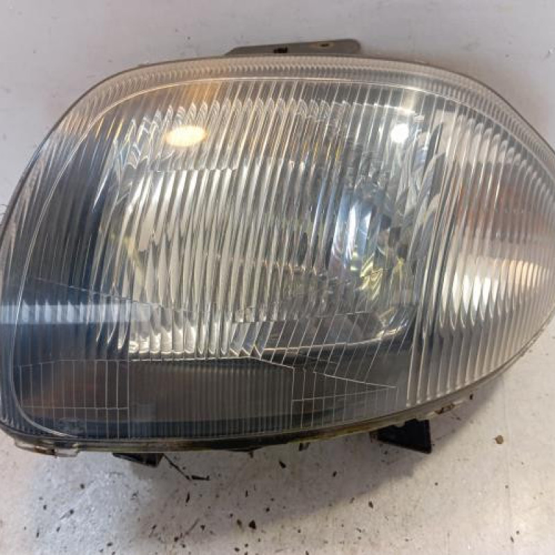 Optique avant principal gauche (feux)(phare) RENAULT CLIO 2