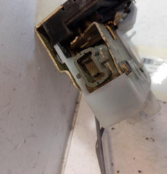 Serrure arriere droit RENAULT CLIO 2 Photo n°3