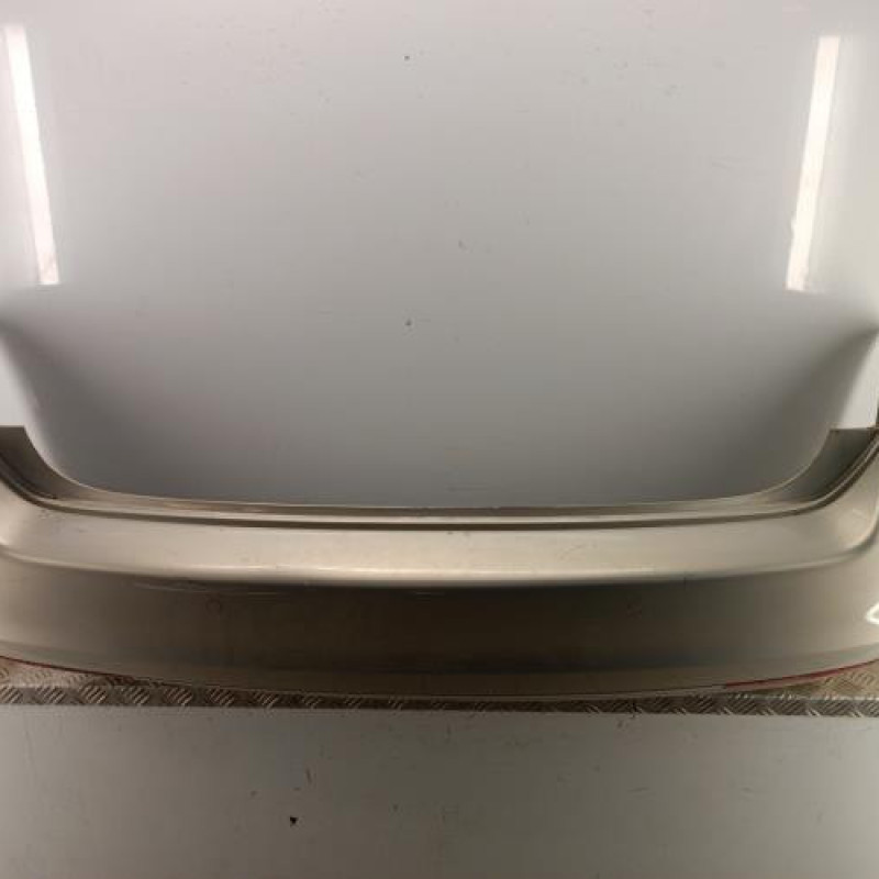 Pare choc arriere VOLKSWAGEN GOLF 6