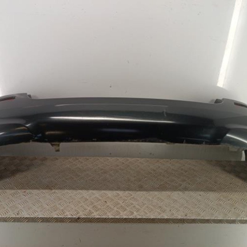 Pare choc arriere TOYOTA COROLLA VERSO 2