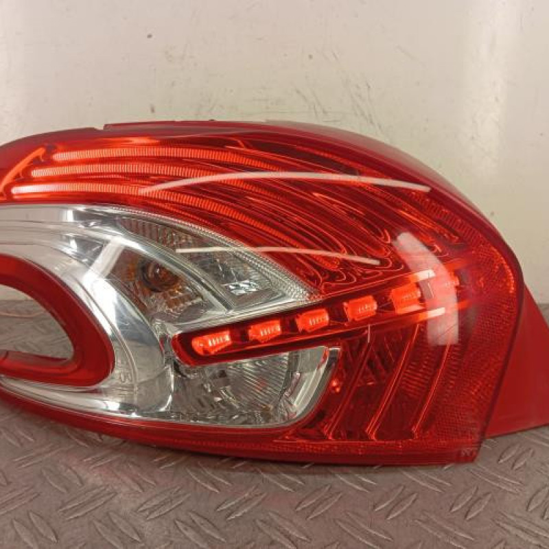 Feu arriere principal gauche (feux) PEUGEOT 208 1