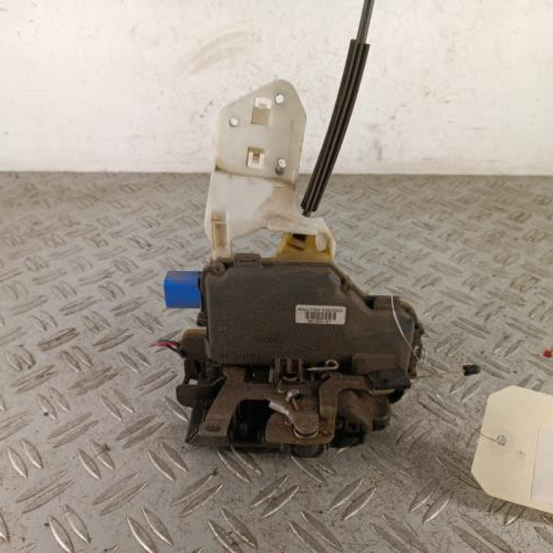 Serrure arriere gauche SEAT IBIZA 3 Serrure arriere gauche SEAT IBIZA 3