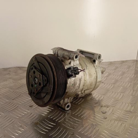 Compresseur clim RENAULT SCENIC 2 Photo n°1