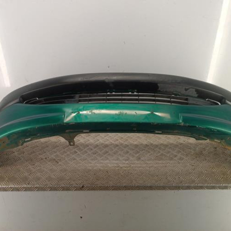 Pare choc avant PEUGEOT 206