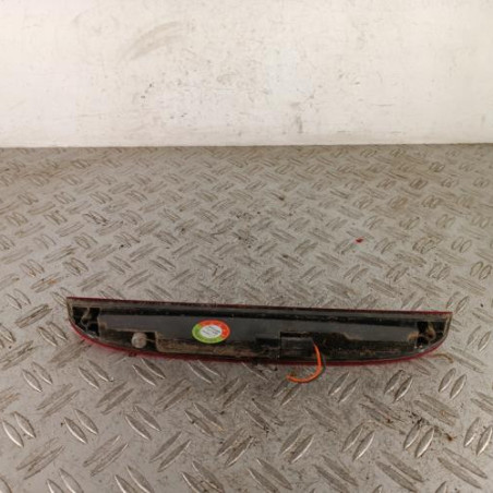 Feu arriere stop central RENAULT CLIO 2