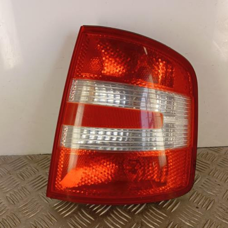 Feu arriere principal droit (feux) SKODA FABIA 1