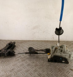Serrure avant droit AUDI A4 3