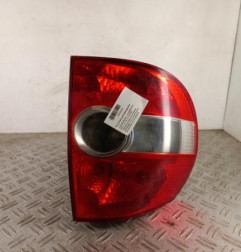 Feu arriere principal gauche (feux) VOLKSWAGEN FOX Photo n°1