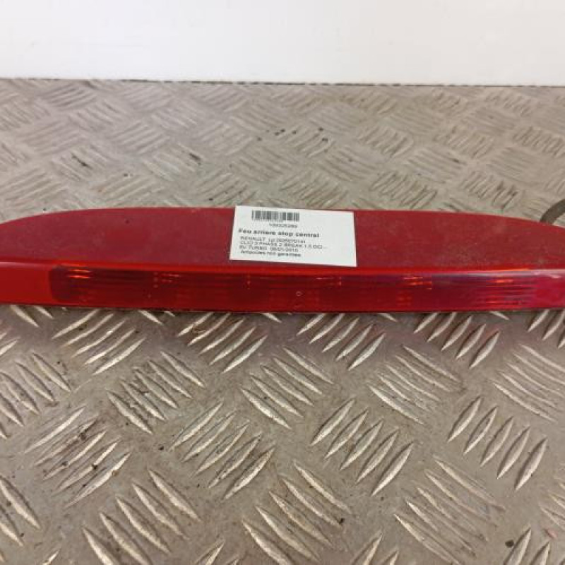 Feu arriere stop central RENAULT CLIO 3 Feu arriere stop central RENAULT CLIO 3