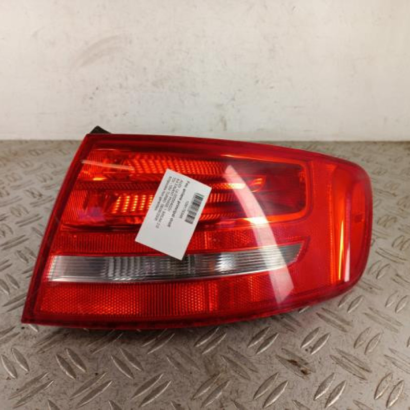 Feu arriere principal droit (feux) AUDI A4 3 Feu arriere principal droit (feux) AUDI A4 3