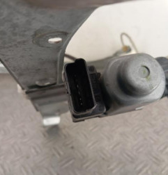 Leve vitre electrique avant gauche RENAULT CLIO 3