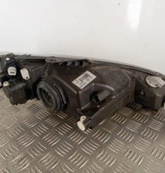 Optique avant principal gauche (feux)(phare) PEUGEOT 206