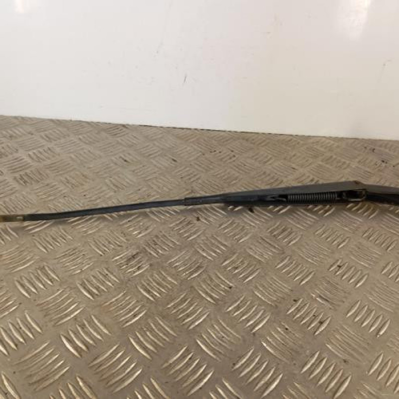 Bras essuie glace avant gauche RENAULT CLIO 3