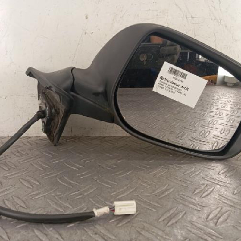 Retroviseur droit TOYOTA AURIS 1