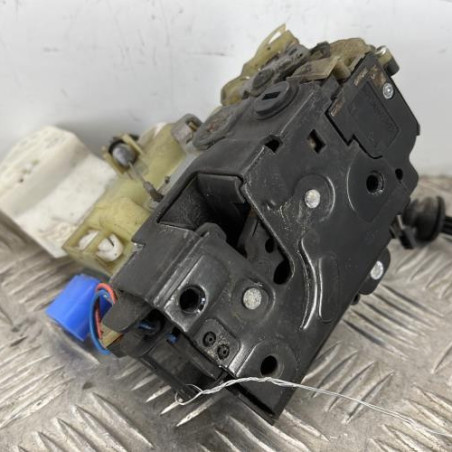 Serrure arriere droit SEAT IBIZA 3 Photo n°1