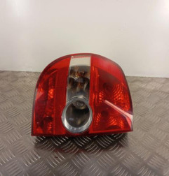 Feu arriere principal gauche (feux) VOLKSWAGEN FOX Photo n°1