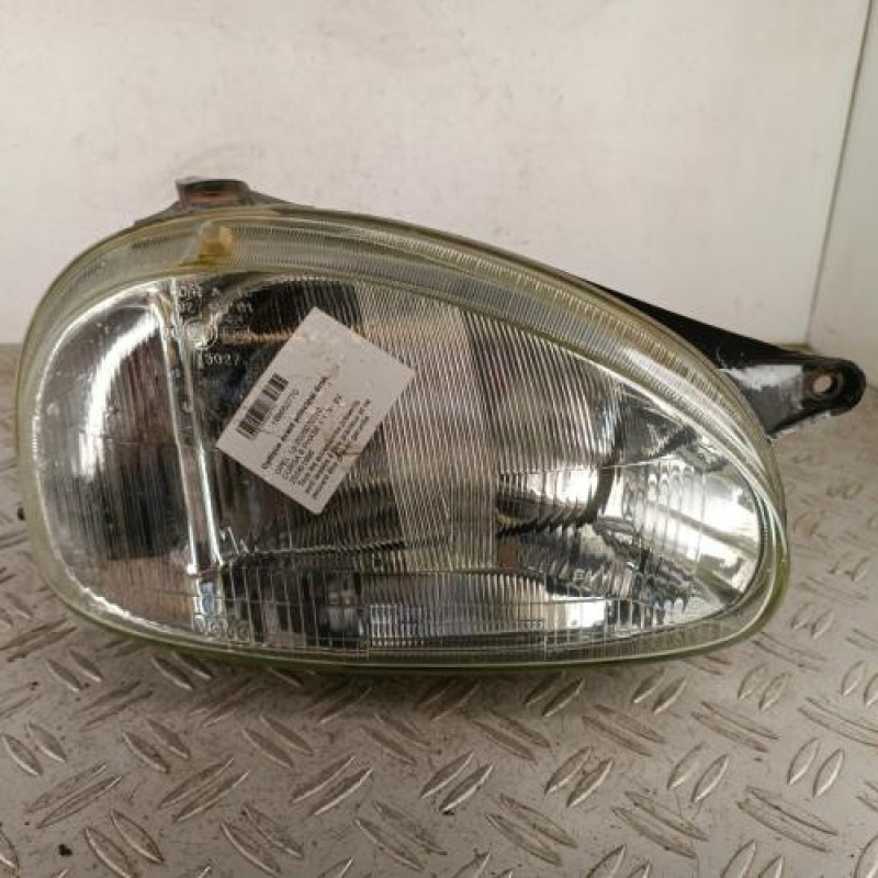 Optique avant principal droit (feux)(phare) OPEL CORSA B