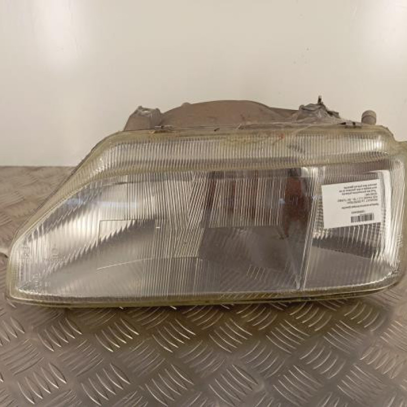 Optique avant principal gauche (feux)(phare) RENAULT R25