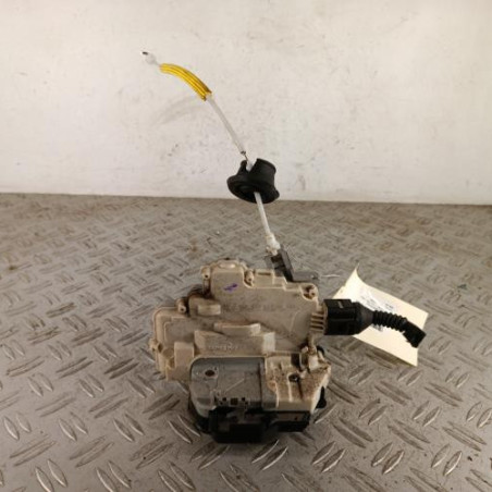 Serrure arriere droit AUDI A4 2 Photo n°1