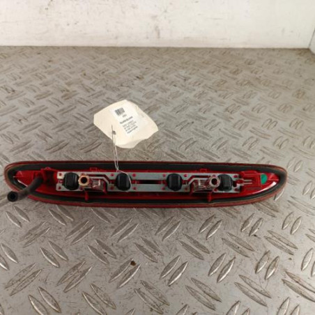 Feu arriere stop central PEUGEOT 208 1