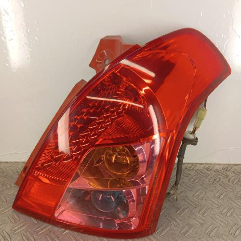 Feu arriere principal droit (feux) SUZUKI SWIFT 3