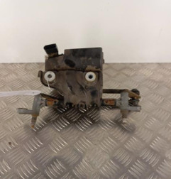 Moteur essuie glace avant VOLKSWAGEN FOX Photo n°1