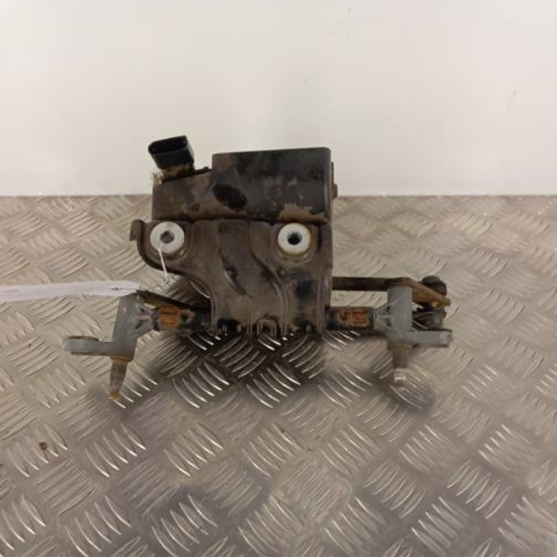 Moteur essuie glace avant VOLKSWAGEN FOX