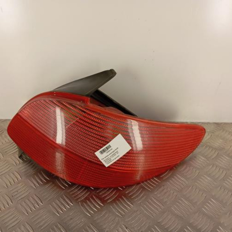 Feu arriere principal droit (feux) PEUGEOT 206