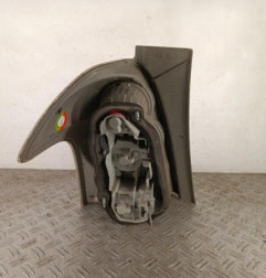 Feu arriere principal droit (feux) TOYOTA COROLLA VERSO 2