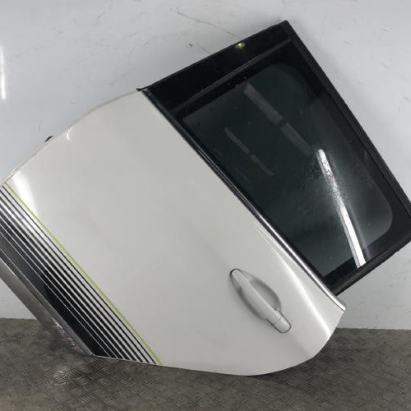 Porte arriere gauche PEUGEOT 2008 1