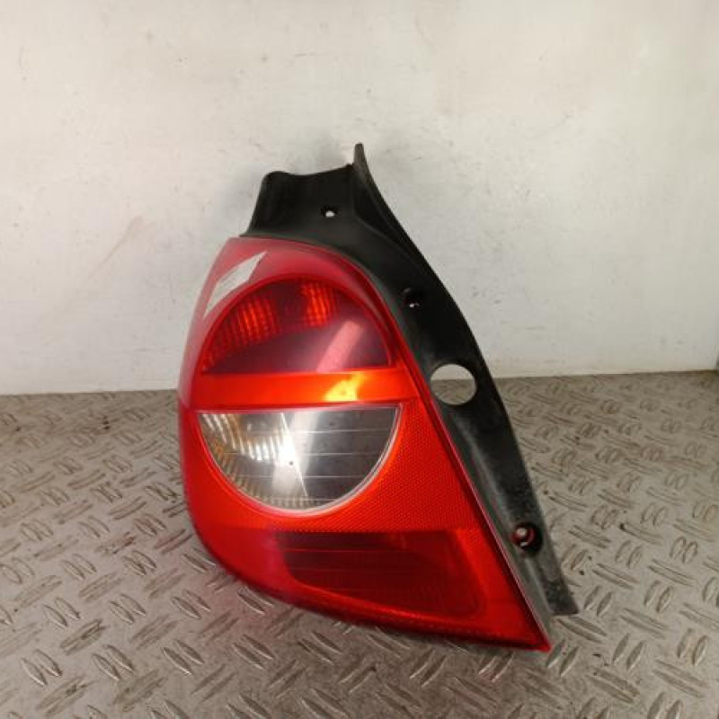 Feu arriere principal gauche (feux) RENAULT CLIO 3