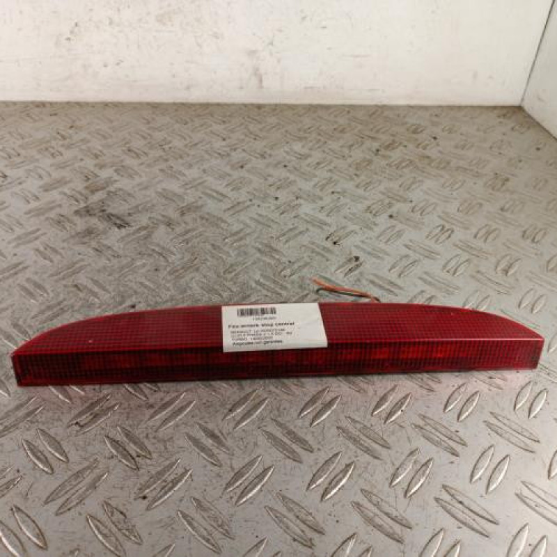 Feu arriere stop central RENAULT CLIO 2 Feu arriere stop central RENAULT CLIO 2