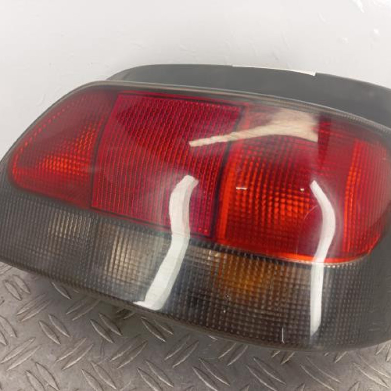 Feu arriere principal droit (feux) RENAULT CLIO 1