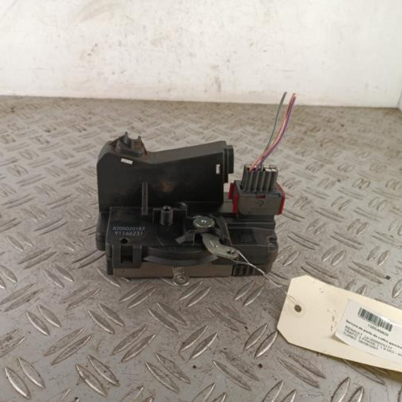 Serrure de porte de coffre gauche RENAULT TRAFIC 2