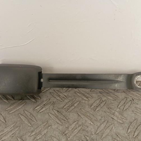 Attache ceinture avant droit PEUGEOT 107 Photo n°1