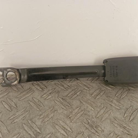 Attache ceinture avant droit PEUGEOT 107