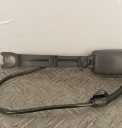 Attache ceinture avant gauche PEUGEOT 107 Photo n°1