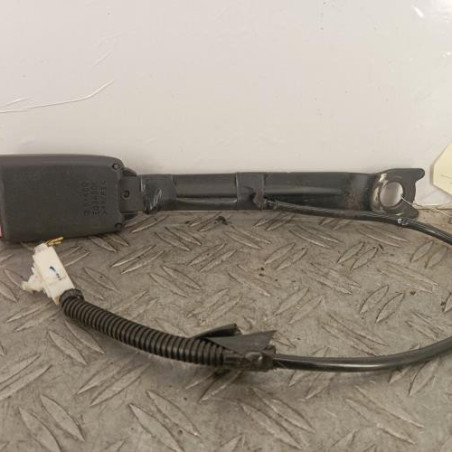 Attache ceinture avant gauche PEUGEOT 107