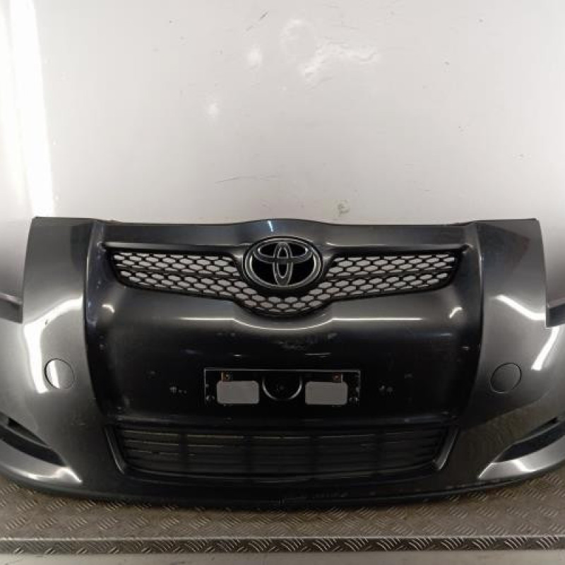 Pare choc avant TOYOTA AURIS 1