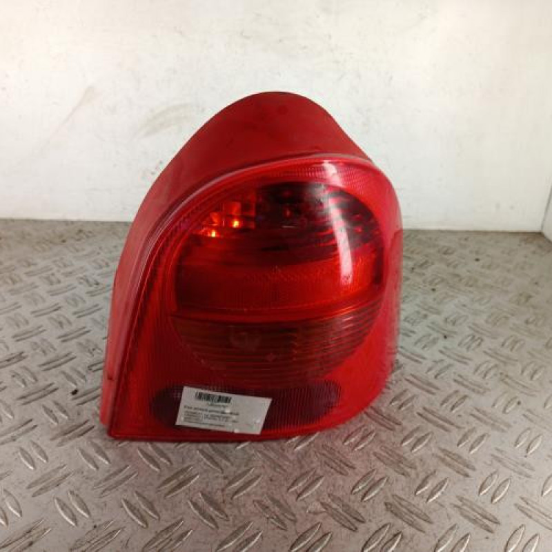 Feu arriere principal droit (feux) RENAULT TWINGO 1 Feu arriere principal droit (feux) RENAULT TWINGO 1