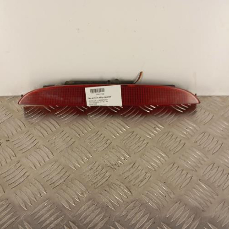Feu arriere stop central RENAULT CLIO 2 Feu arriere stop central RENAULT CLIO 2