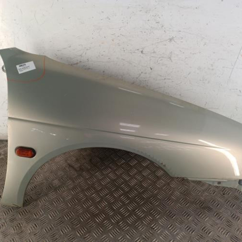 Aile avant droit RENAULT MEGANE 1