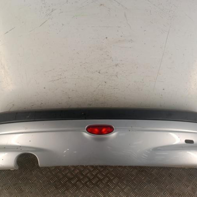 Pare choc arriere PEUGEOT 206