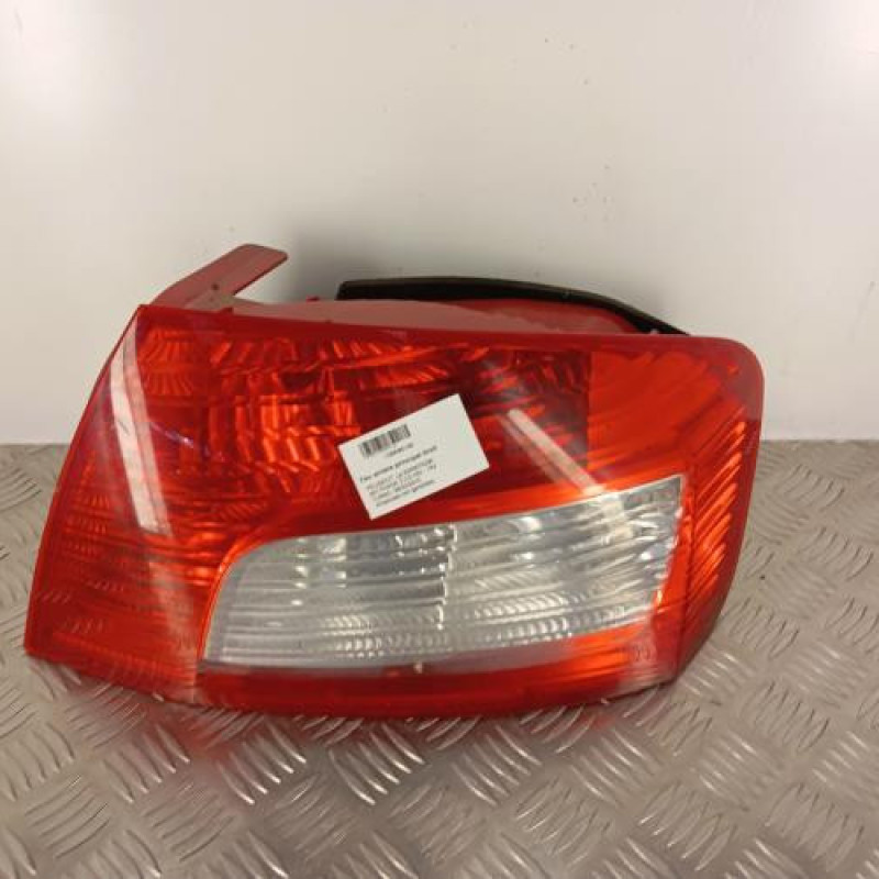 Feu arriere principal droit (feux) PEUGEOT 407 Feu arriere principal droit (feux) PEUGEOT 407