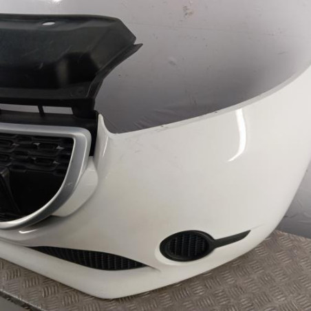 Pare choc avant PEUGEOT 208 1