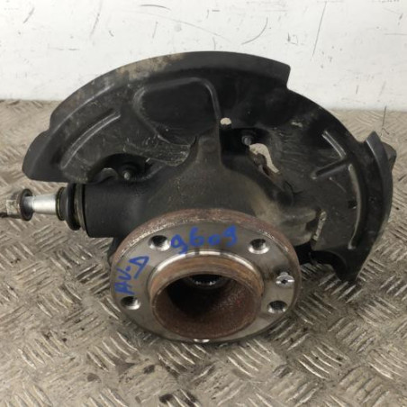 Moyeu avant droit RENAULT MASTER 3
