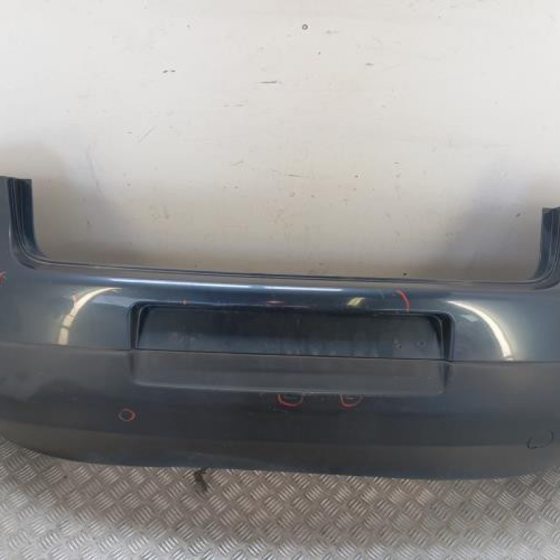 Pare choc arriere VOLKSWAGEN GOLF 5